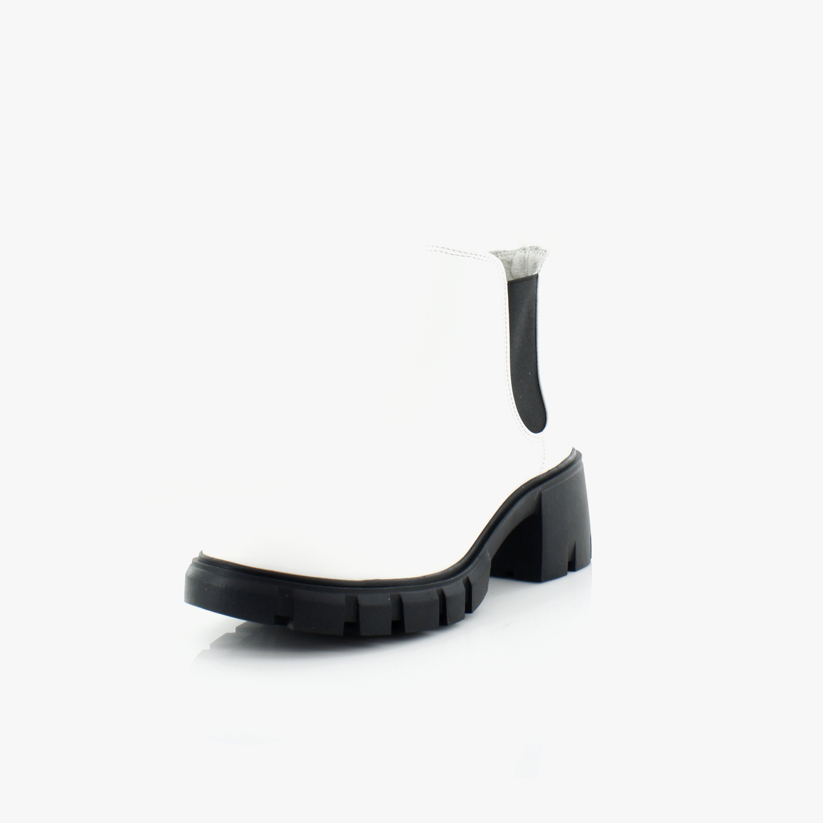 Женские ботинки Steve Madden Howler Белыйчерный 8490₽